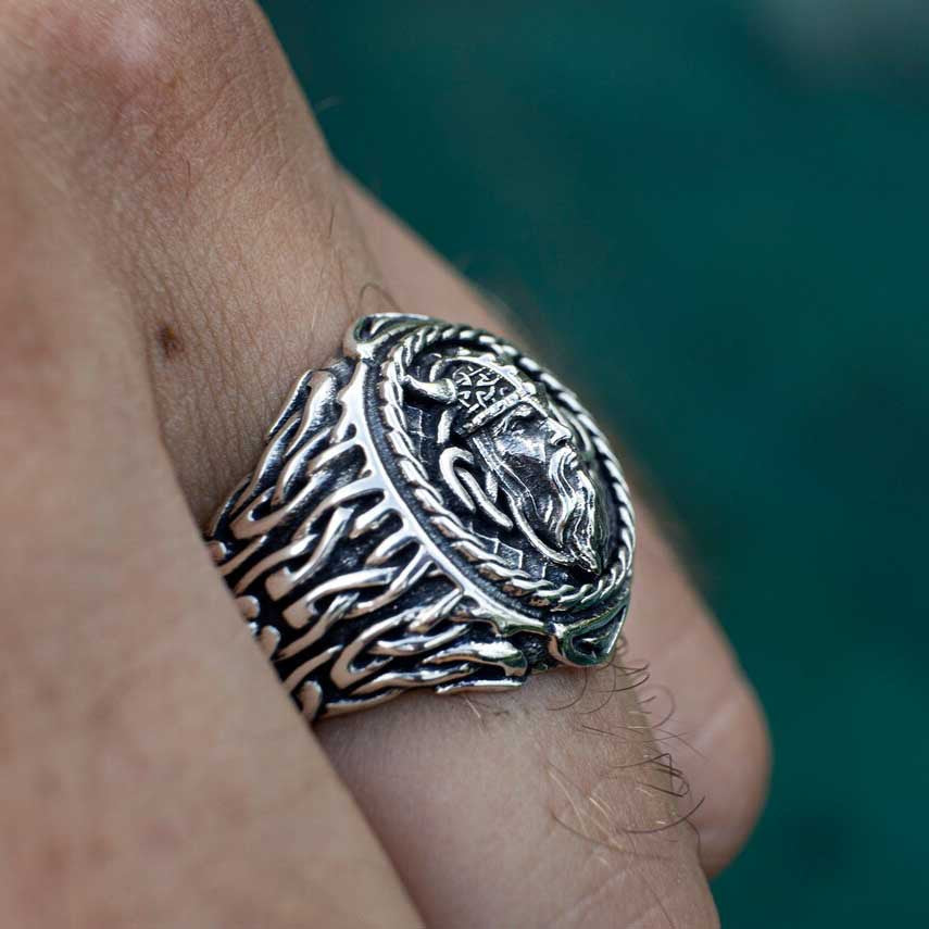 Nomad Ring